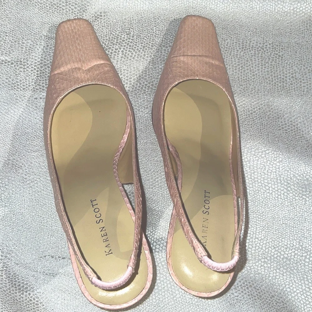Women’s Light Pink Snakeskin Heels - Picture 3 of 6